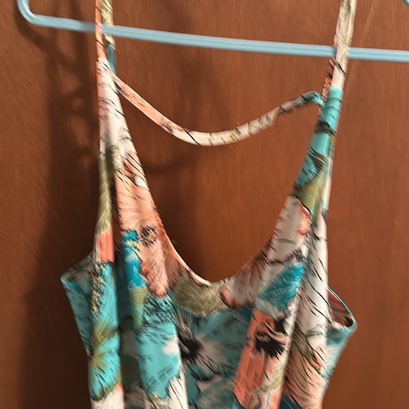 Beautiful H&M sun dress - Picture 2 of 3